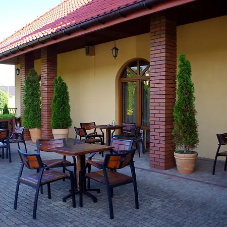 Dworek Emilli 3* Величка