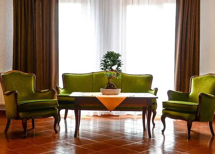 Szálloda Dworek Emilli 3*