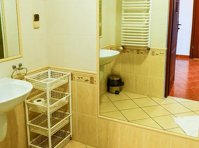 Szálloda Dworek Emilli 3*