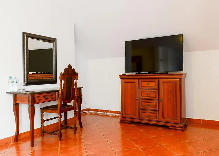 Szálloda Dworek Emilli 3*