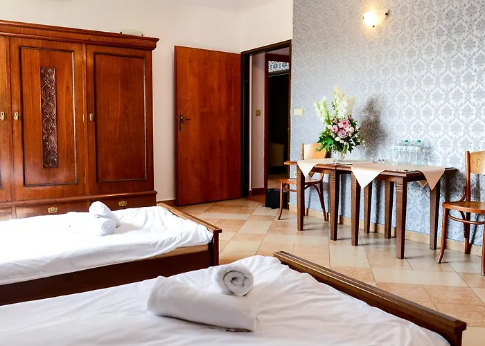 Szálloda Dworek Emilli 3*